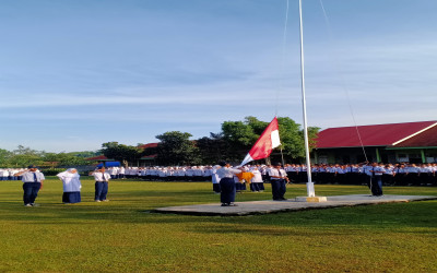 UPACARA BENDERA MTsN 2 KOTA PAYAKUMBUH. SENIN, 4 AGUSTUS 2025